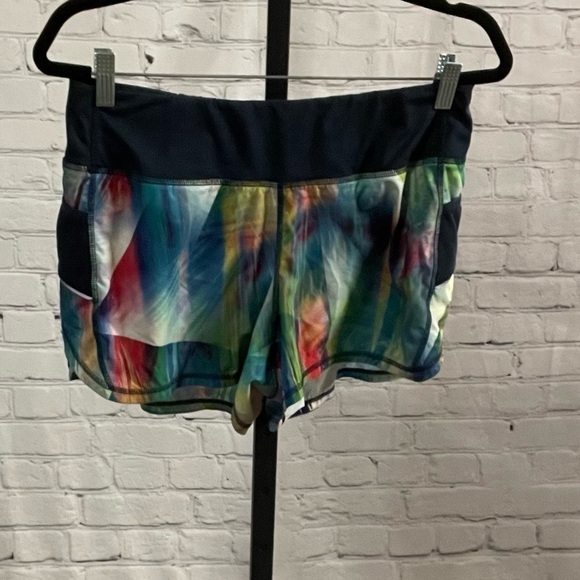 Athleta Pants - Athleta Printed Lined Running Shorts Size Medium